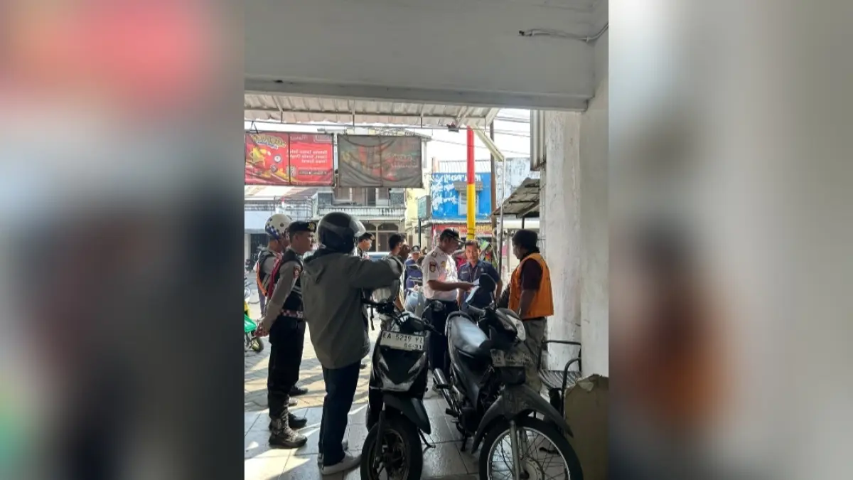Pemberian surat panggilan di wilayah pengawasan Ampenan dan Selaparang pada Jukir yang dinilai tidak taat ketentuan