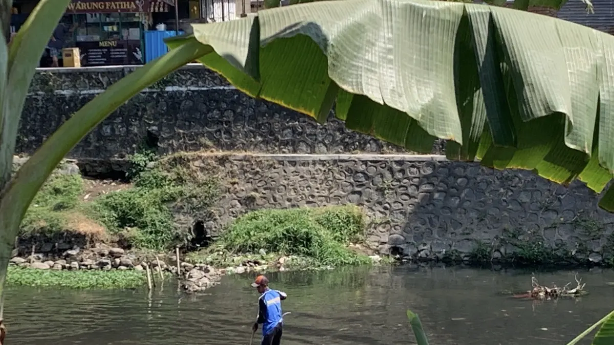 sampah sungai