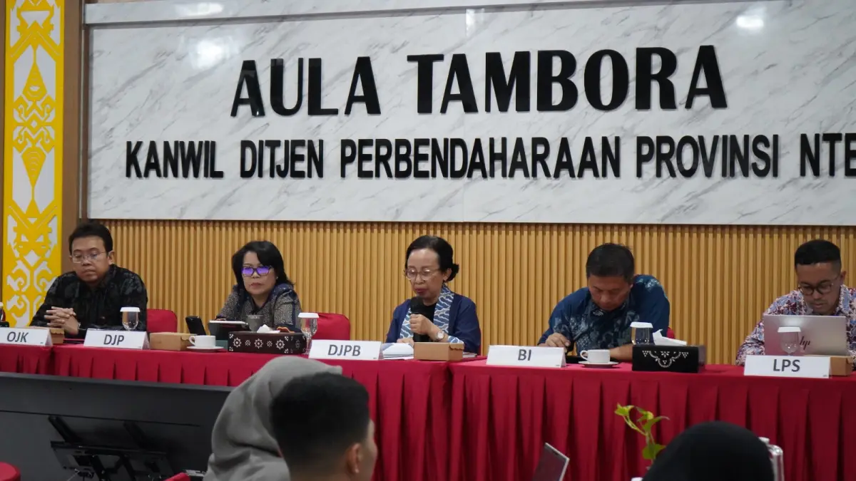 PENGGUNAAN APBN: Suasana pertemuan KSSK Provinsi NTB, di Aula Tambora Kanwil DJPb NTB, Selasa (15/9). (YUYUN/LOMBOK POST)