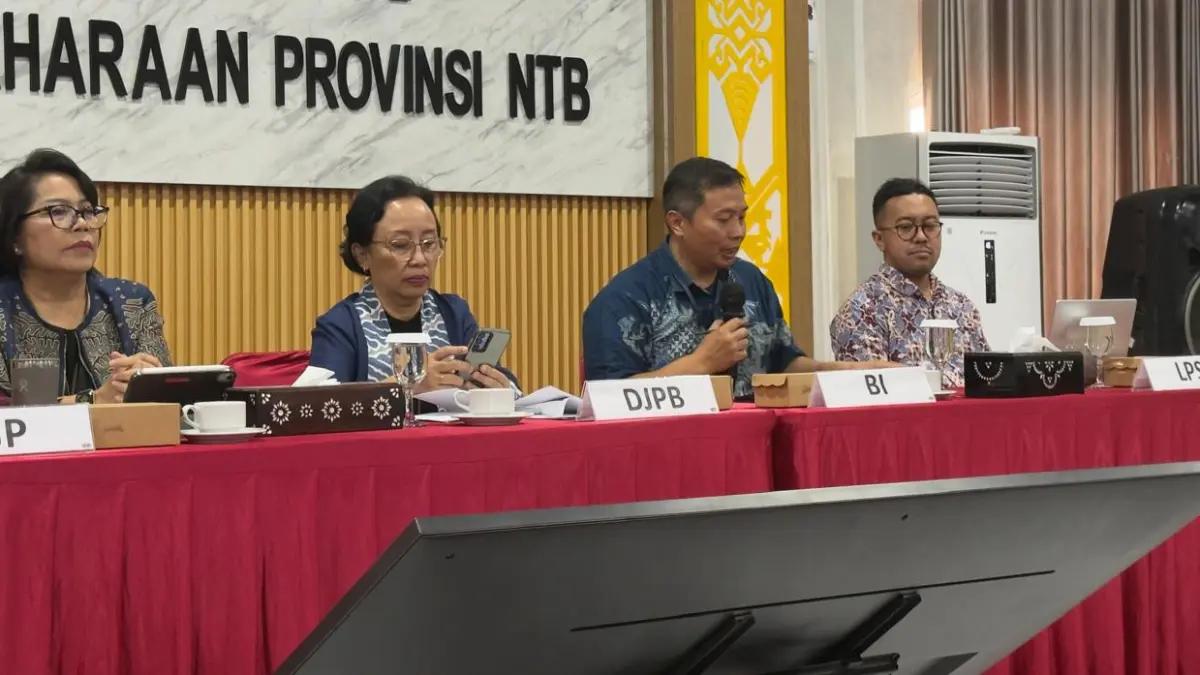 Pertemuan KSSK Provinsi NTB, di Mataram, Selasa (15/9). (YUYUN/LOMBOK POST)