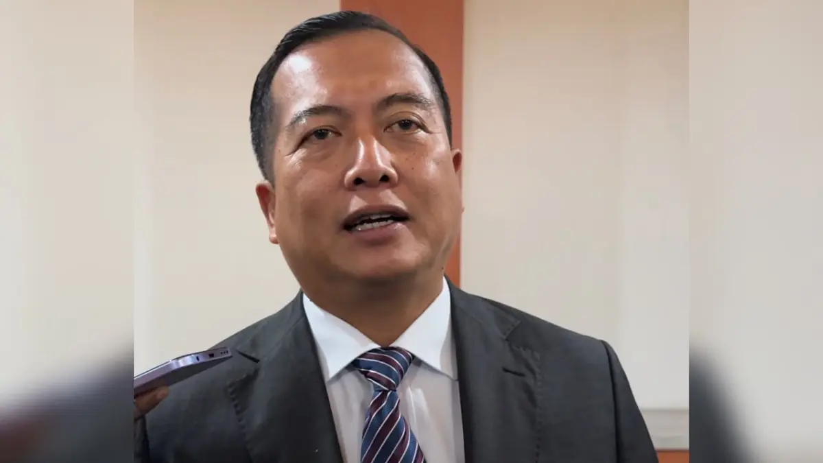 Gubernur NTB Lalu Muhamad Iqbal. (YUYUN/LOMBOK POST)