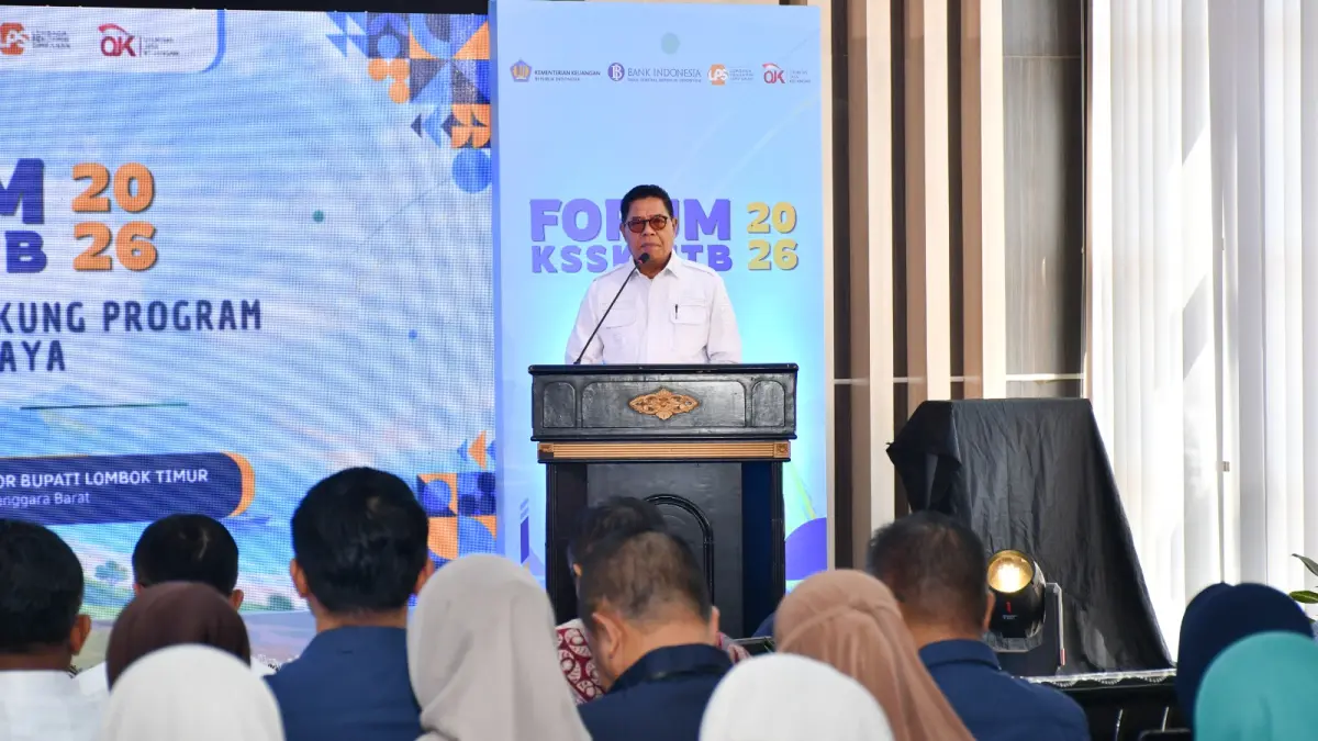 PELAKU UMKM: Bupati Lombok Timur saat pembukaan acara Forum Komite Stabilitas Sistem Keuangan NTB Tahun 2026.