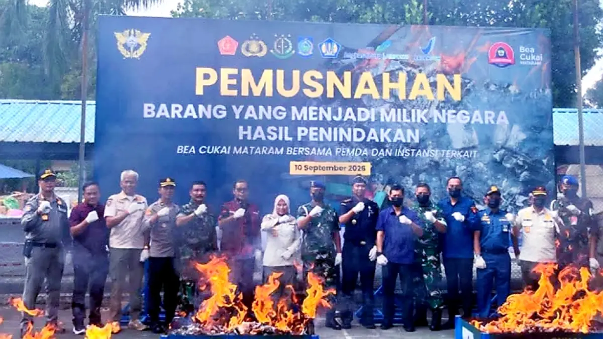 Ribuan unit BMMN hasil penindakan dimusnahkan oleh tim Satgas Gabungan di Kantor KPPBC Tipe Madya Pabean C Mataram Kamis (10/9/2026).