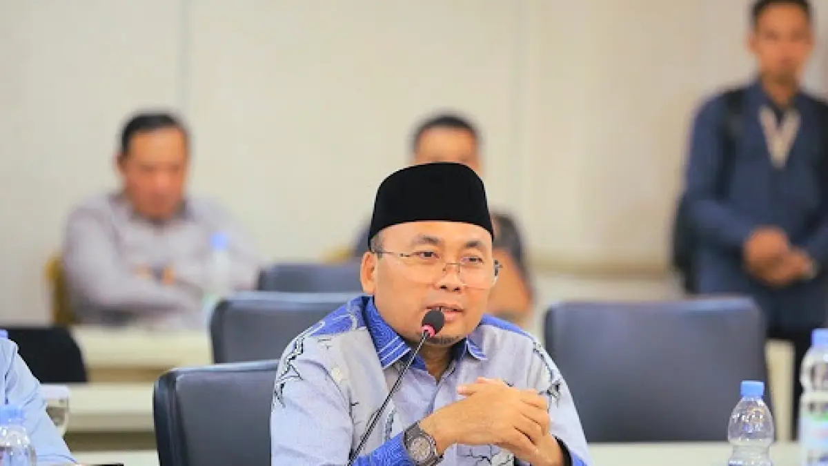 KAWAL RUU KEPULAUAN: Anggota DPD RI Dapil NTB TGH Ibnu Khalil saat memberikan keterangan terkait pengawalan RUU Daerah Kepulauan dan RUU Provinsi NTB di Senayan.