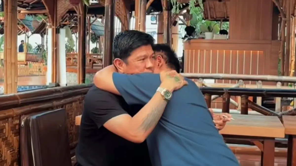 Vokalis Andika Mahesa dan gitaris sekaligus pendiri Kangen Band, Dodhy Hardiyanto, bahkan berpelukan sambil menangis setelah beberapa hari diterpa polemik internal. (ist)
