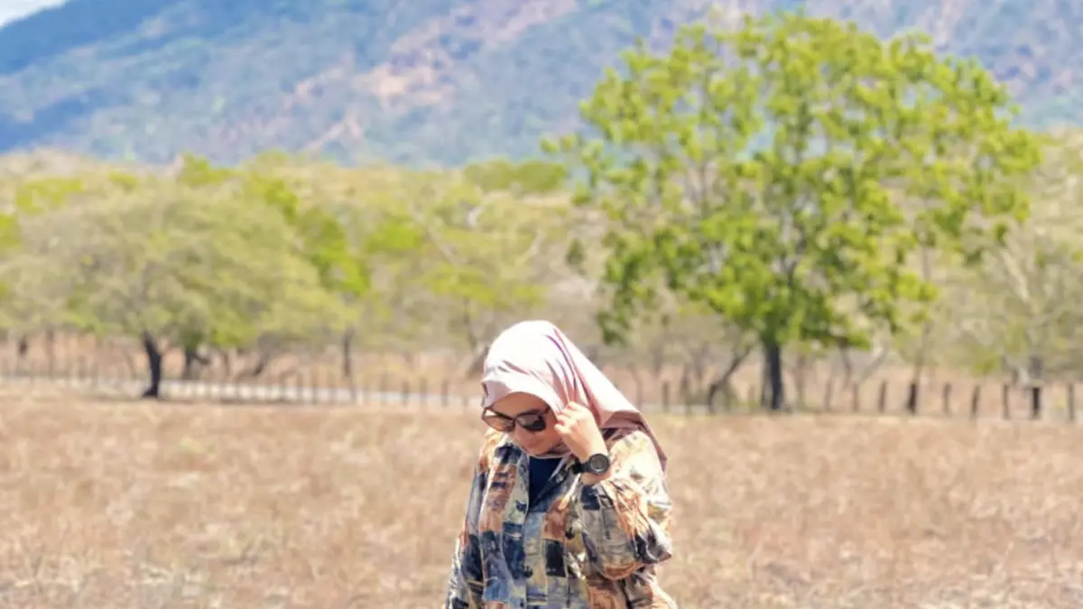 KELUAR DAERAH: Ema Widiati saat berada di Taman Nasional Baluran di Situbondo, Jawa Timur, beberapa waktu lalu.