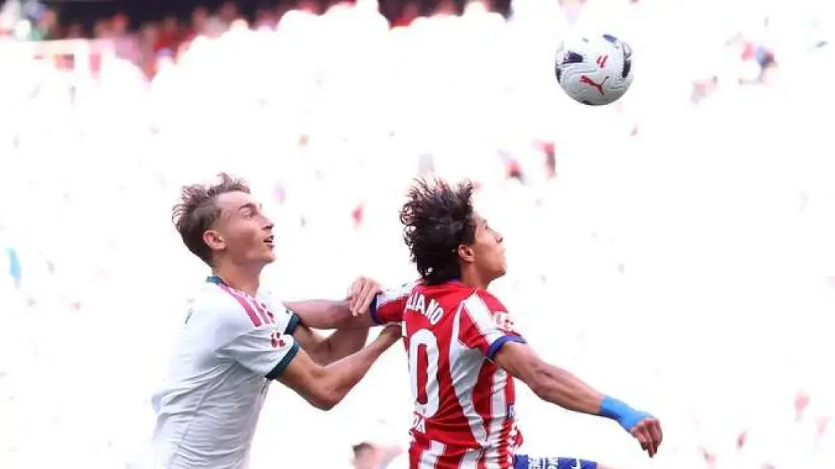 Kartu merah Dean Huijsen jadi titik balik! Real Madrid terpaksa bertekuk lutut 1-2 dari Atletico Madrid dalam duel panas Derby Madrid.