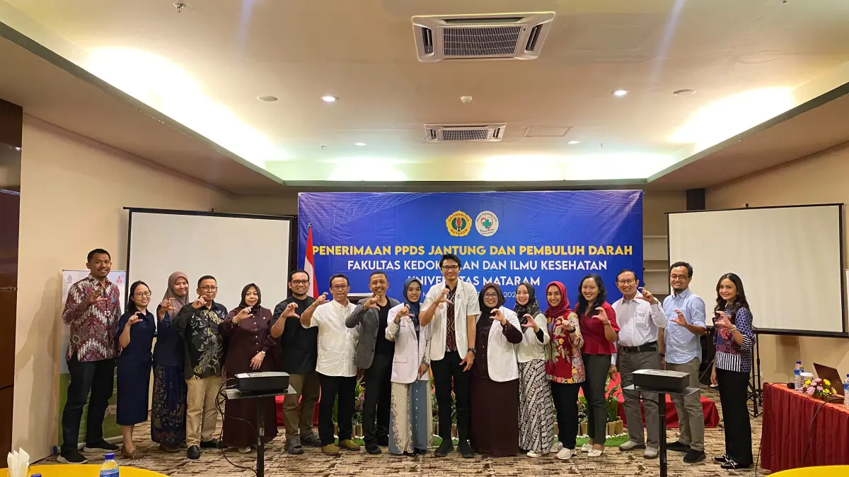 Peserta PPDS Jantung dan Pembuluh Darah dan keluarga beserta Dosen FKIK Unram. (ist)