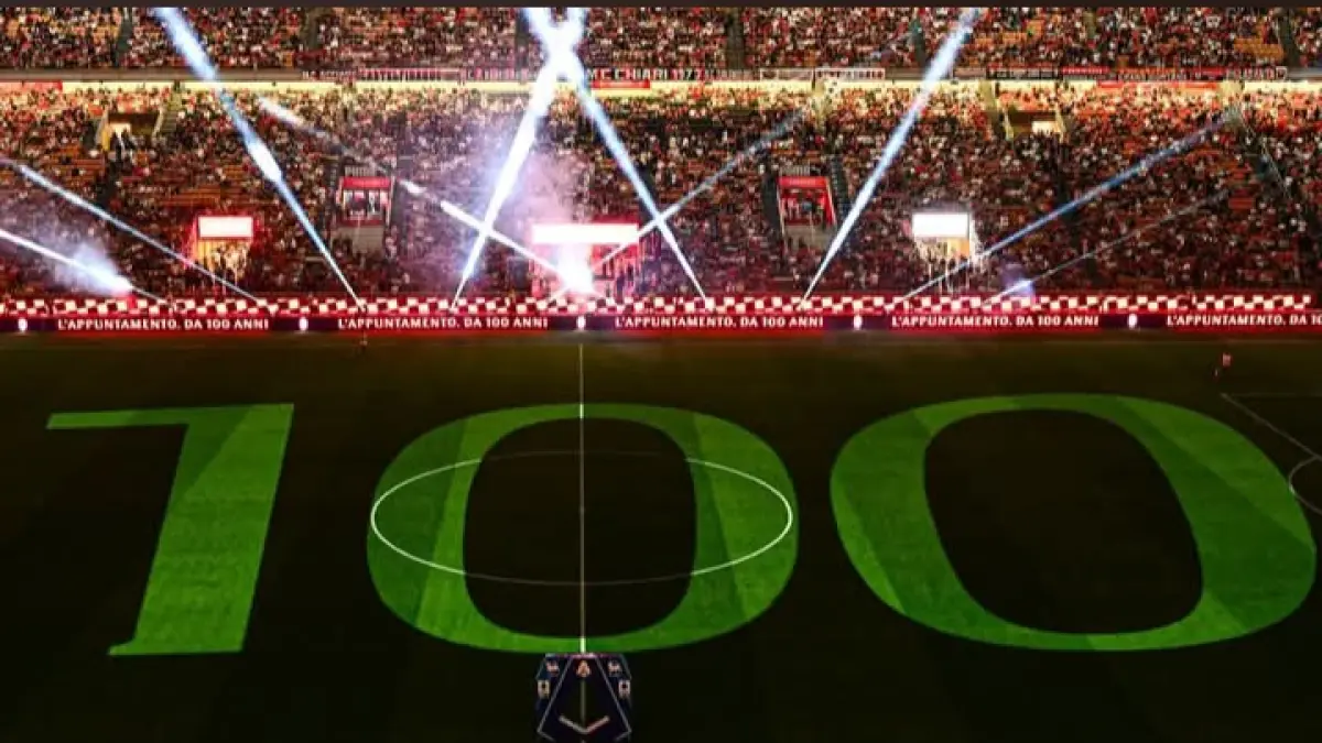 SATU ABAD: Perayaan 100 tahun San Siro sesaat sebelum laga AC Milan vs Lecce yang berakhir 3-0. (Istimewa)
