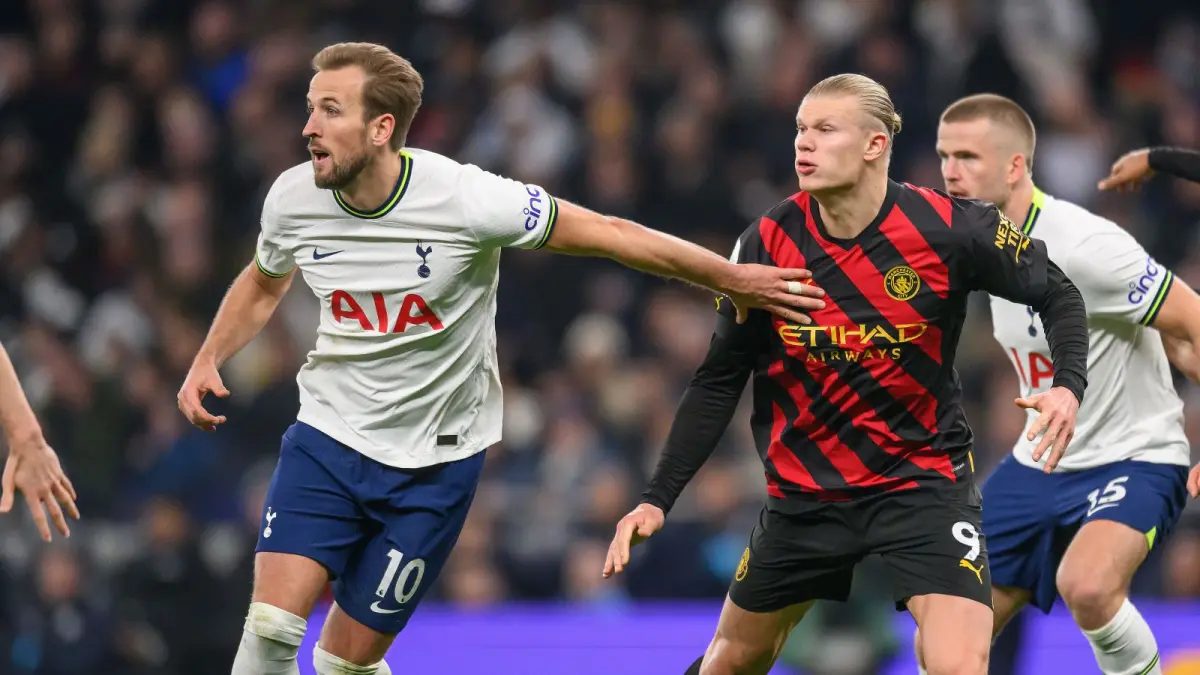 Erling Haaland resmi bobol 25 dari 25 klub Premier League yang dihadapi bersama Manchester City. Samai rekor legendaris Harry Kane.