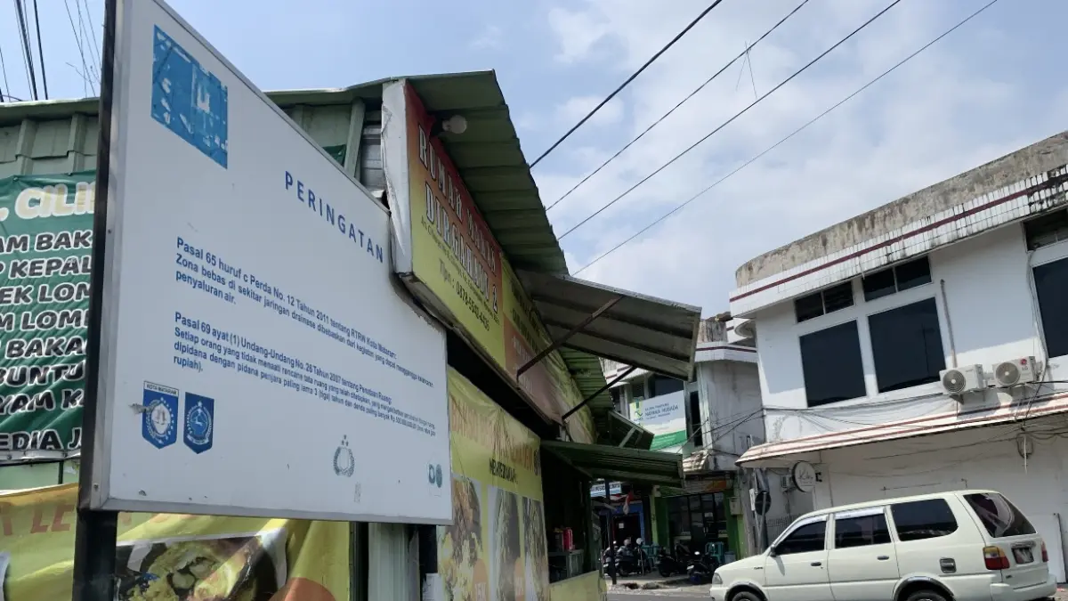 Pkl di Jalan Cilinaya