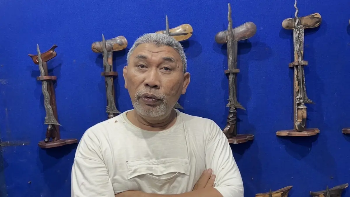 Alwi Moerad dan koleksi kerisnya