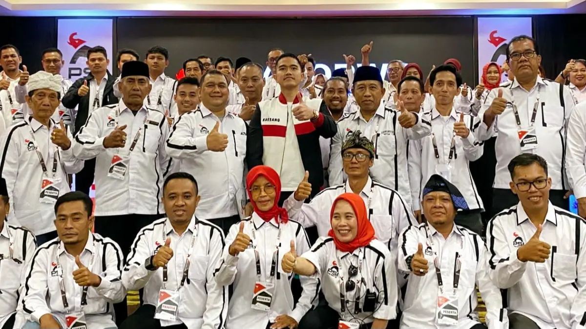MAKIN SOLID: Ketua Umum DPP PSI Kaesang Pangarep saat berkunjung ke pengurus DPW PSI NTB beberapa waktu lalu.