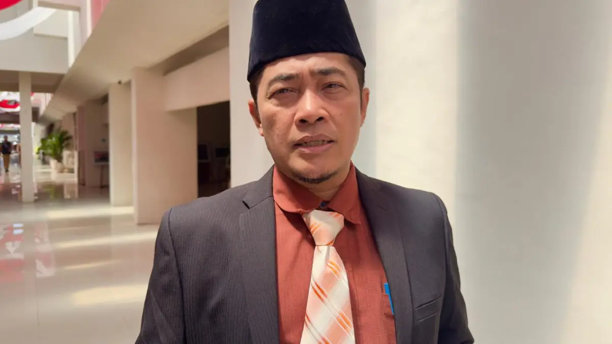 Kepala DPMPTSP NTB Irnadi Kusuma. (YUYUN/LOMBOK POST)
