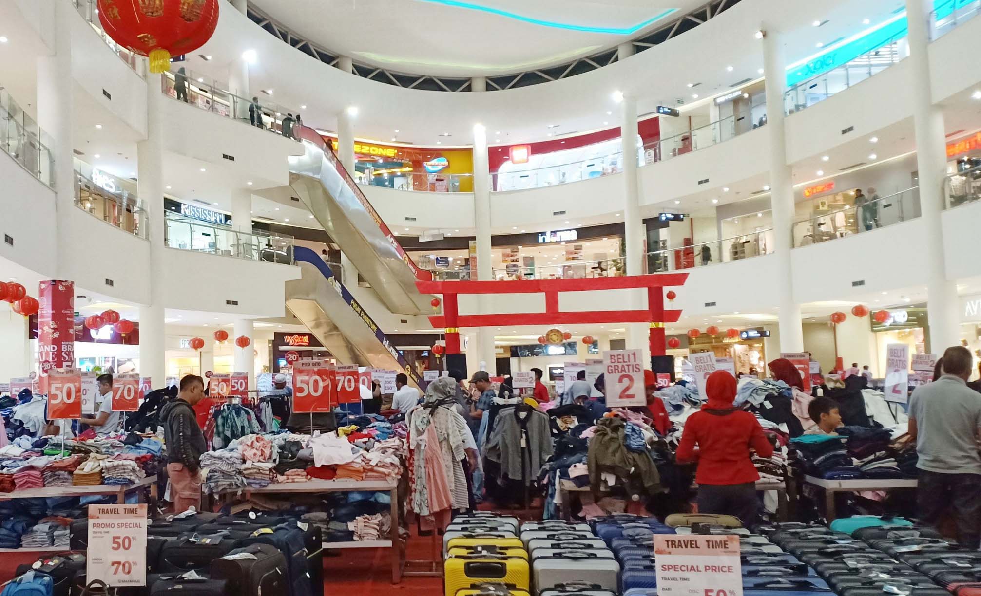 Suasana di Lombok Epicentrum Mall beberapa waktu lalu.