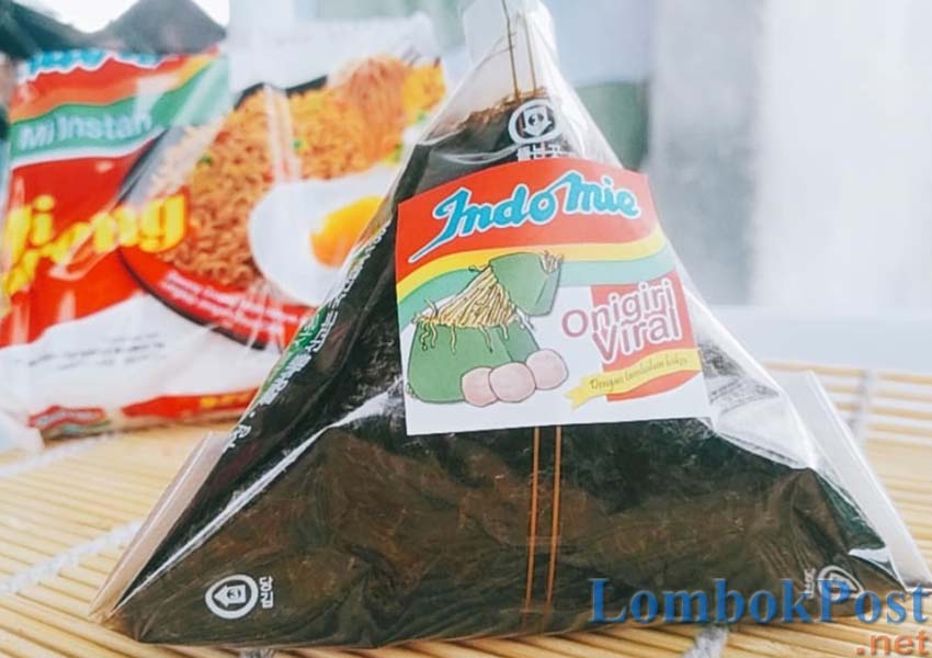 MENGGUGAH SELERA: Ini dia makanan yang sedang naik daun di kalangan anak muda Mataram, kemarin (21/3).
