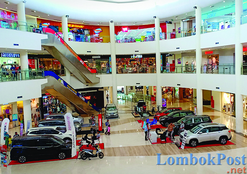 Suasana geliat perekonomian di Lombok Epicentrum Mall, Mataram beberapa waktu lalu.