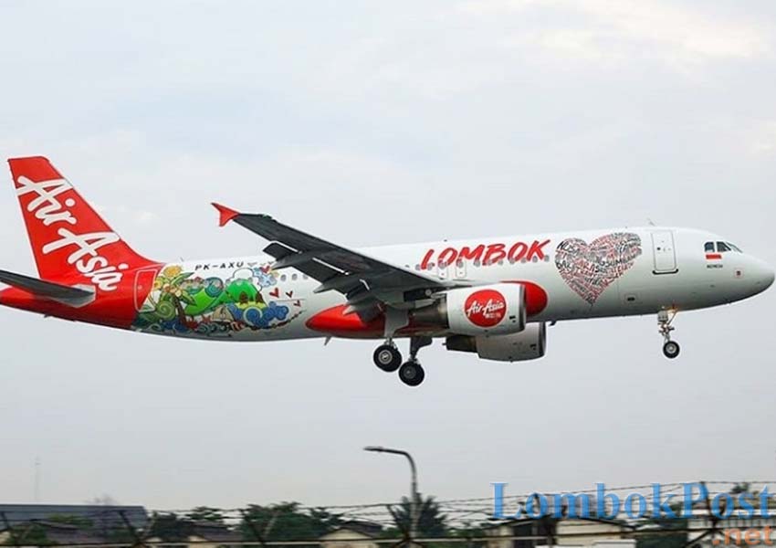PROMOSIKAN LOMBOK KE DUNIA: Inilah wujud terkini pesawat jenis AirBus A320 milik AirAsia yang telah dibranding untuk mempromosikan destinasi wisata di Pulau Lombok. Pesawat berbadan lebar ini telah mulai mengudara awal April 2019 ini sebelum nantinya akan