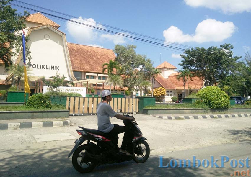SIAP LAYANI CALEG: Inilah RSUD Tripat Gerung yang menyiapkan layanan dokter spesialis jiwa. Mengantisipasi pasien yang sakit dari kalangan Caleg yang mengalami tekanan batin maupun masyarakat umum.