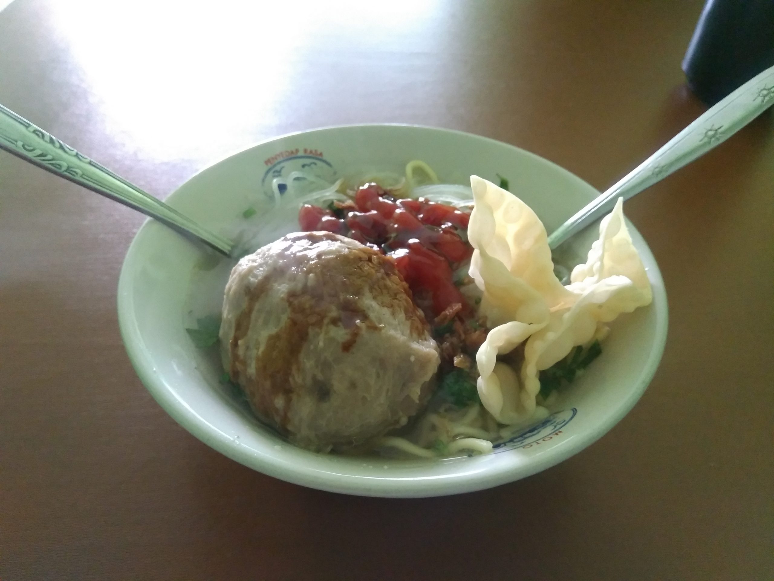 LEZAT: Inilah Bakso Mercon Mas Bedjo Desa Sandik yang menjadi favorit warga setempat.