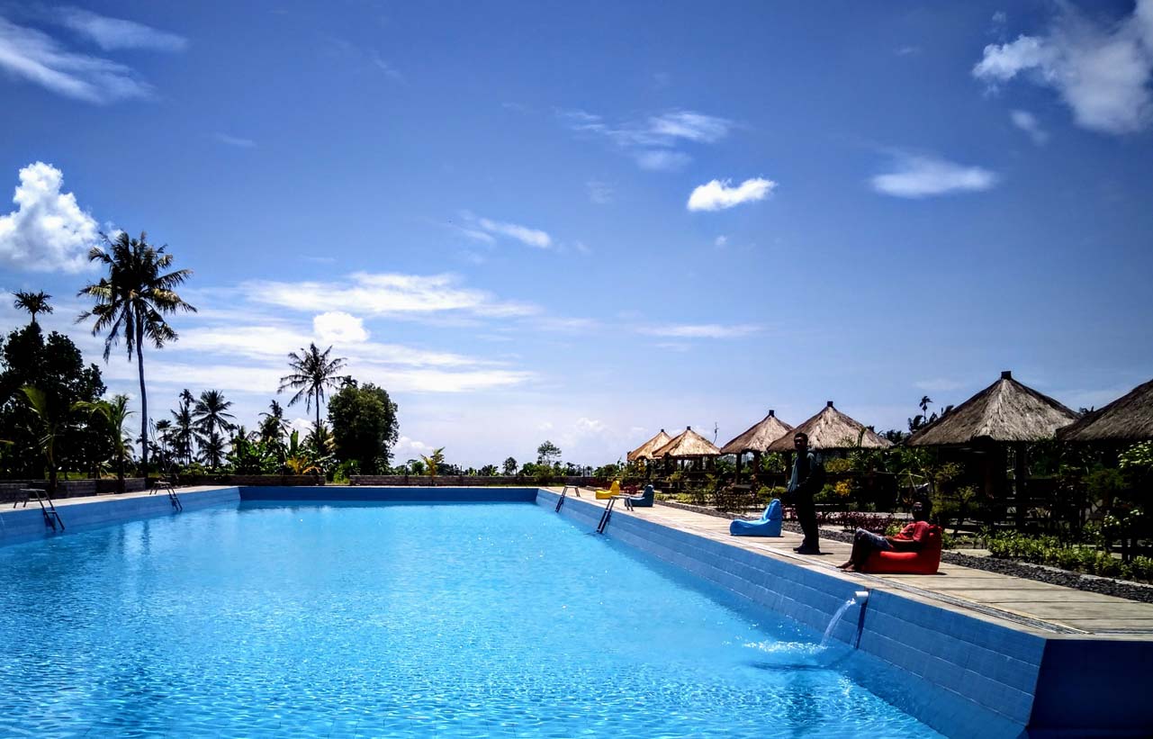 TONI/LOMBOK POST MEMESONA: Beginilah pemadangan Kolam Sulinadi yang ada di Desa Suranadi.