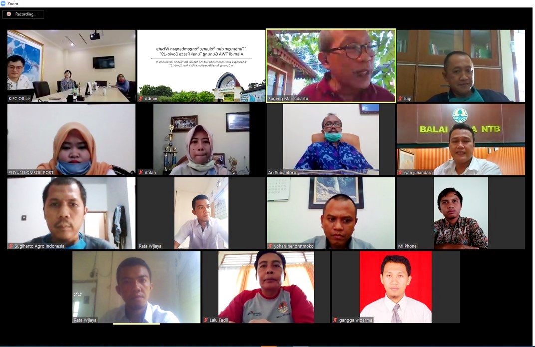 MEMBAHAS PELUANG: Inilah para peserta webinar dari KIFC, Direktorat PJLHK, BKSDA NTB, Unit Manajemen Tunak dan lainnya, saat membahas tantangan dan peluang wisata alam paska pandemi korona untuk TWA Gunung Tunak, Sabtu (17/4). (BKSDA NTB untuk Lombok Post