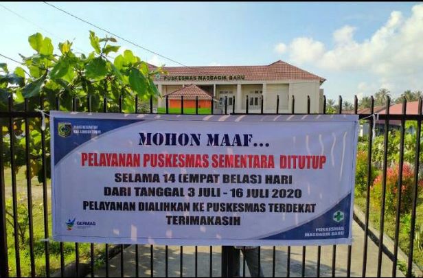 SEPI: Suasana Puskesmas Masbagik Baru setelah ditutup Dikes Lotim, Jumat (3/7) lalu. (Fatih/Lombok Post)