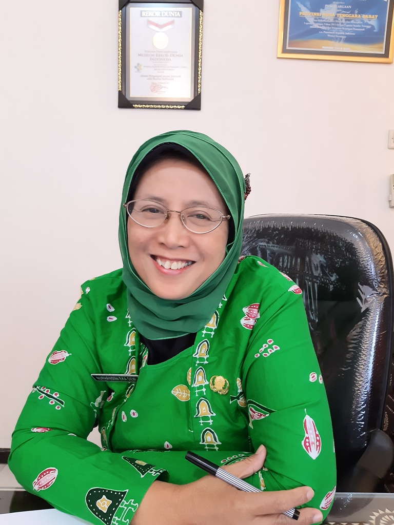 Hj Nurhandini Eka Dewi