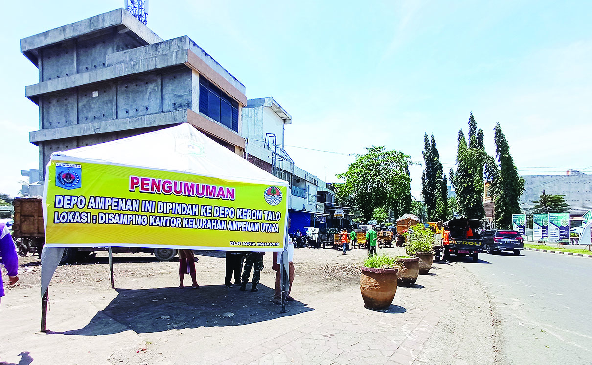 DITUTUP: Depo sampah samping jembatan Ampenan kini sudah ditutup dan dipindah ke Kebon Talo, Ampenan Utara, sejak Sabtu (13/3/2021) lalu.