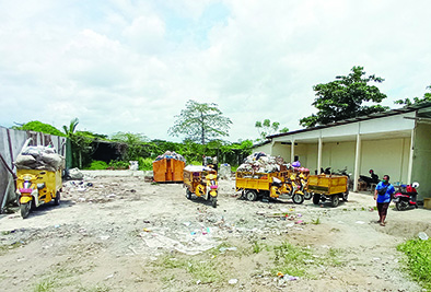 HARUS KONSISTEN: Inilah TPS Kebon Talo relokasi dari  Depo Sampah Ampenan. Tak ada penumpukan sampah di TPS ini karena sampah yang datang langsung diangkut ke TPA. (Toni/Lombok Post)