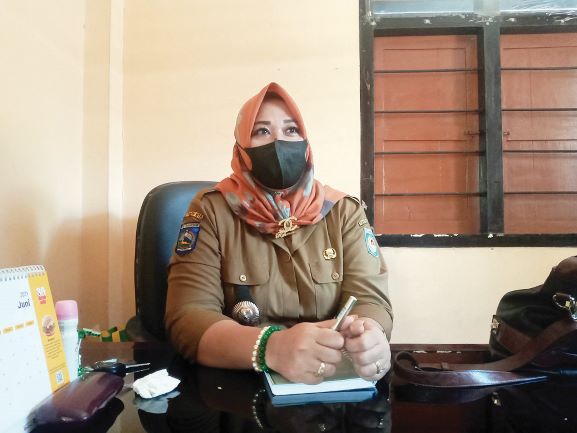 Lurah Mataram Timur Rahmawati
