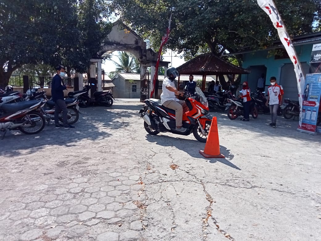 ILUSTRASI : Safety Riding (Honda for Lombok Post)