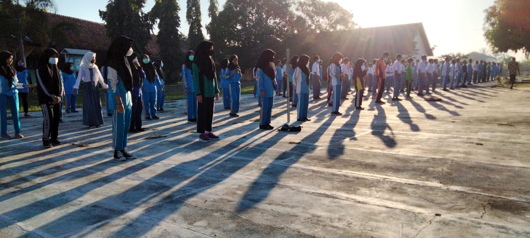 TATAP MUKA: Suasana pelaksanaan masa pengenalan lingkungan sekolah (MPLS), di SMKN 3 Selong, pertengahan Juli lalu.
