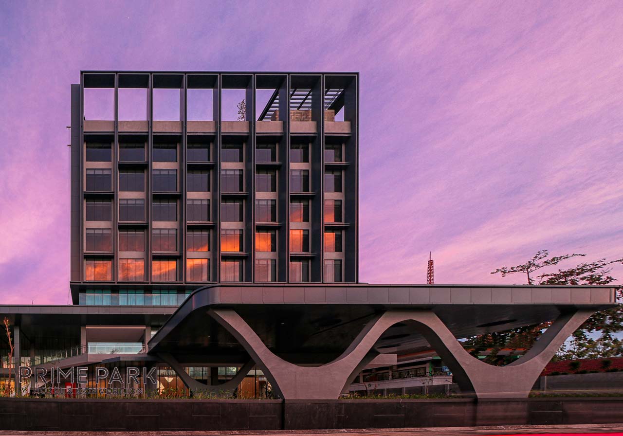 MEGAH: Tampilan Hotel Prime Park Hotel & Convention Lombok