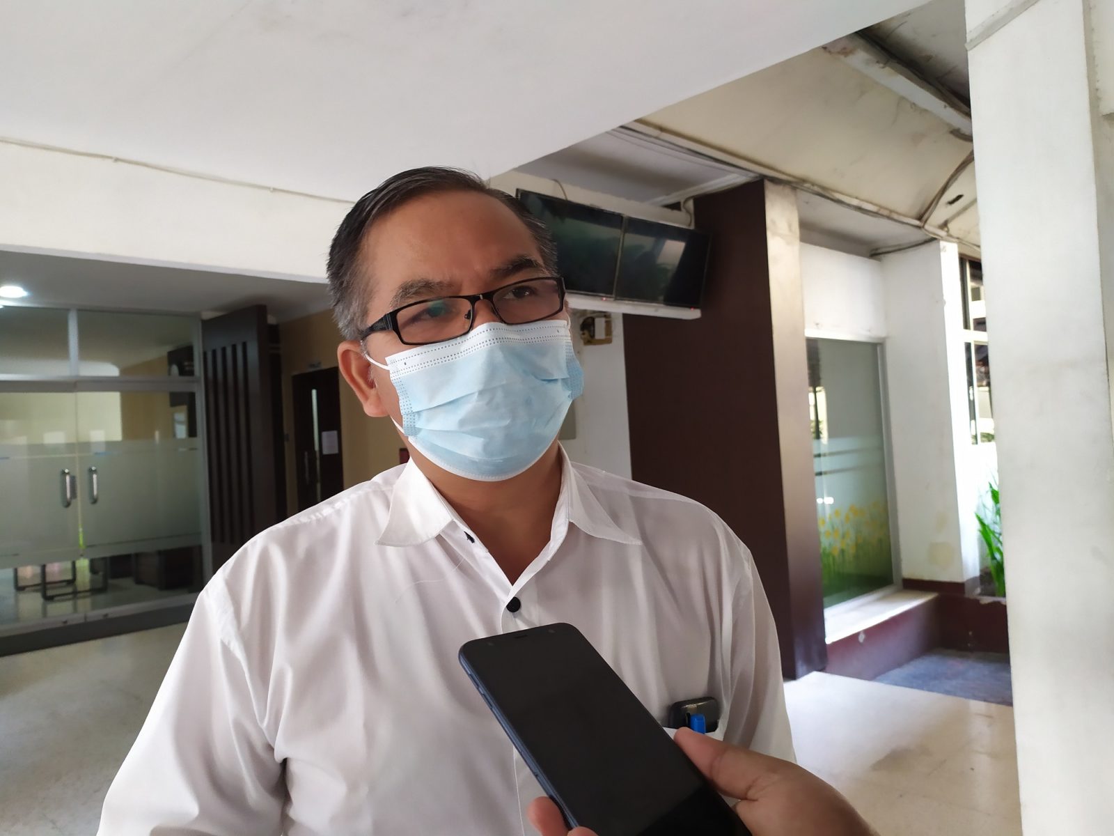 Kepala Dinas Tenaga Kerja dan Transmigrasi NTB I Gede Putu Aryadi. (Didit/Lombok Post)