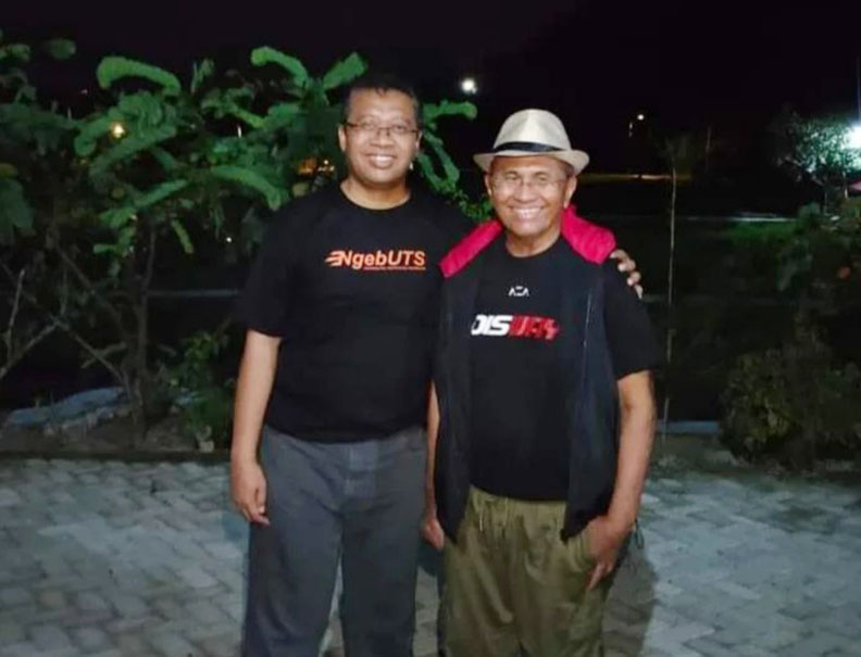 Gubernur NTB H Zulkieflimansyah (kiri) bersama Dahlan Iskan. (Instagram Zulkieflimansyah)