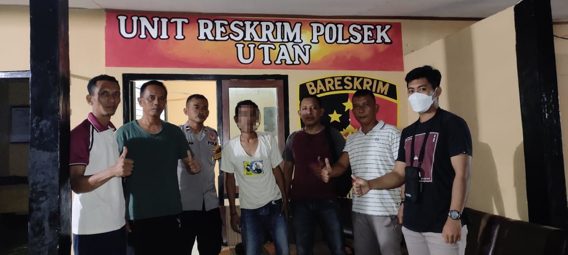 DIAMANKAN: Pelaku SP alias Leak ditahan di Polsek Utan, Rabu (27/1). (POLRES SUMBAWA FOR LOMBOK POST)