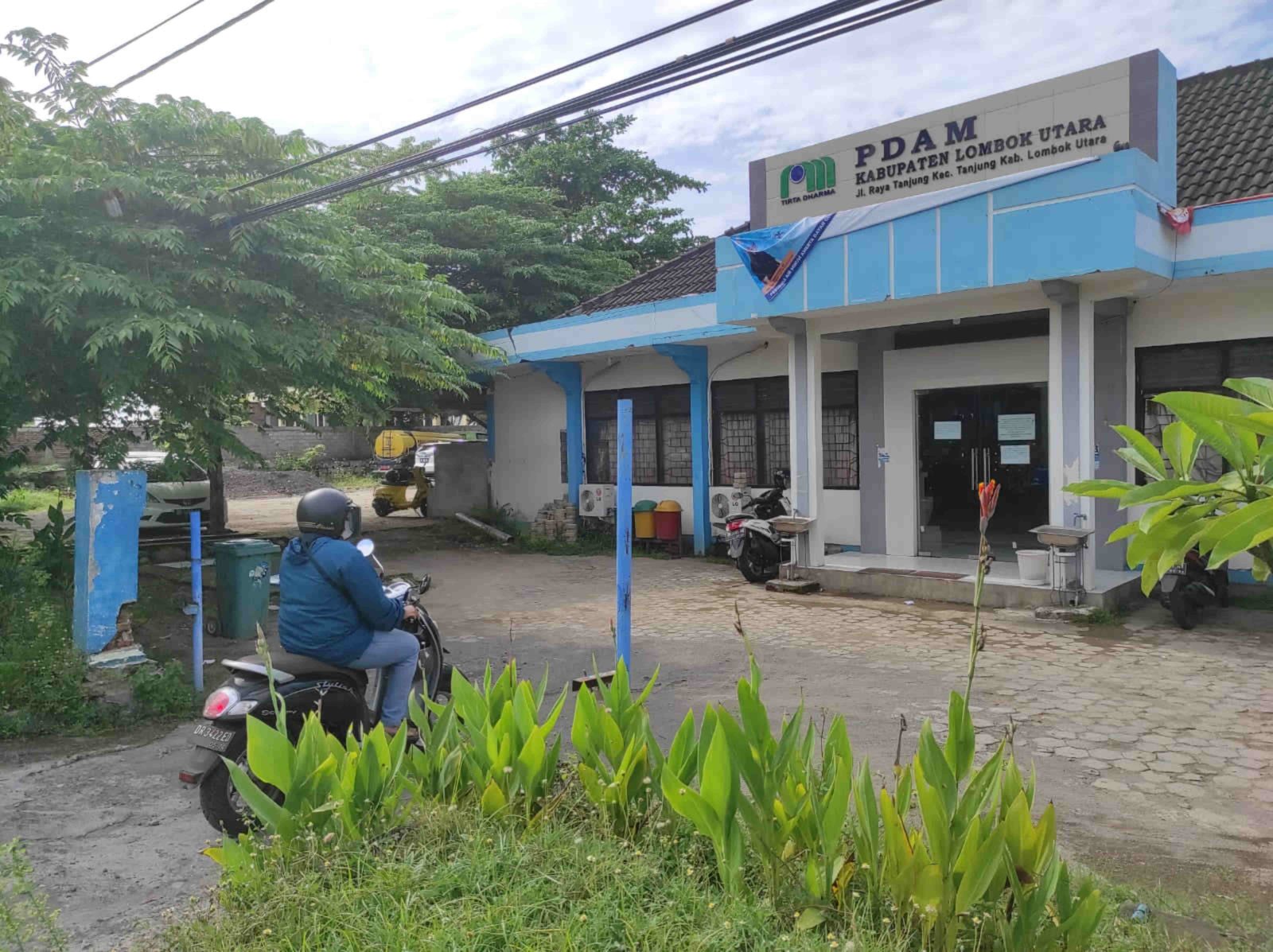 KEBIJAKAN BARU: Tampak depan kantor PDAM Amerta Dayan Gunung (dok)