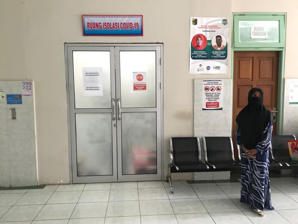 Ruang isolasi Covid-19 di RSUD dr Raden Soedjono Selong. Saat ini Lombok Timur tetap berstatus PPKM Level 1. (Dok/Lombok Post)