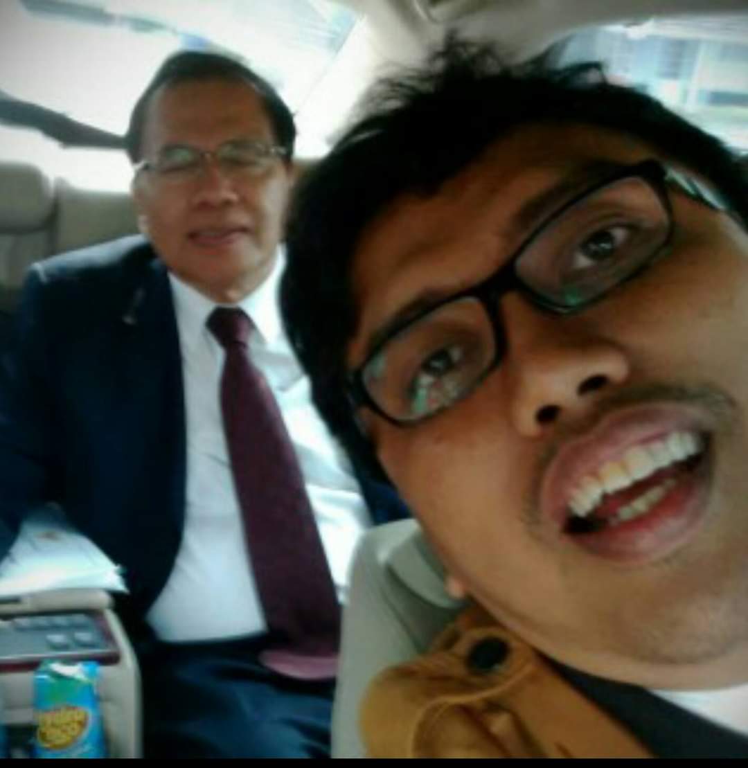 Taufan Rahmadi saat melobi Menko Maritim dan Sumber Daya Rizal Ramli agar memasukkan Mandalika sebagai satu dari 10 destinasi pariwisata prioritas Indonesia, 2015 silam.