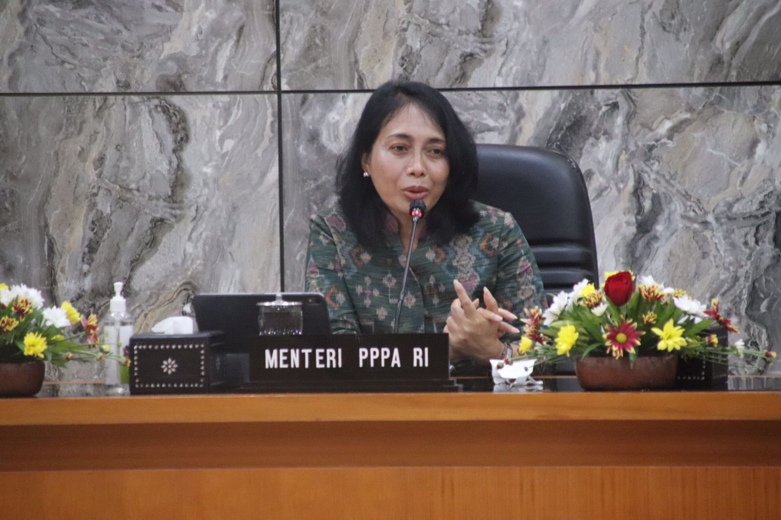 I Gusti Ayu Bintang Darmawati.(HUMAS PEMPROV NTB UNTUK LOMBOK POST)