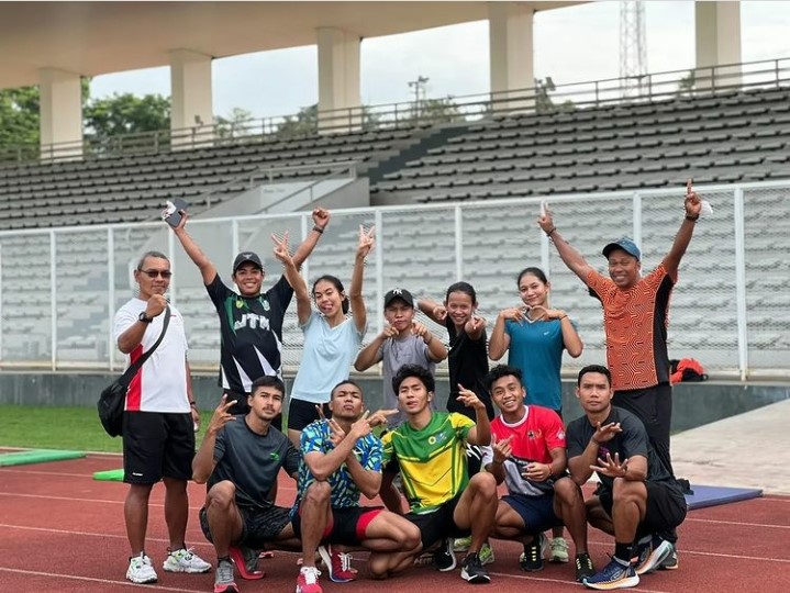 TIM INDONESIA: Tim sprinter Indonesia yang diperkuat dua atlet dan satu pelatih asal NTB.(FADLIN INSTAGRAM)