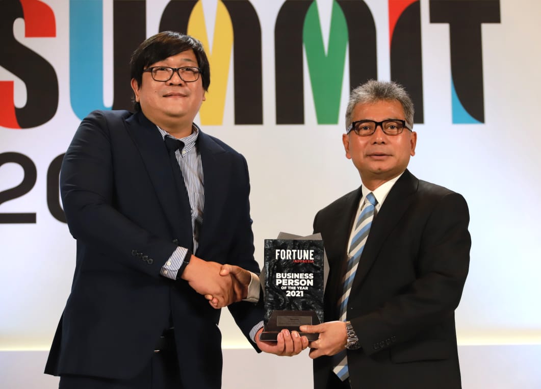 Direktur Utama BRI Sunarso dinobatkan sebagai “Business Person of the Year”. Sunarso dinilai sebagai salah satu tokoh berpengaruh yang memiliki impact dan peran besar sebagai leadership di kancah business dan finance.