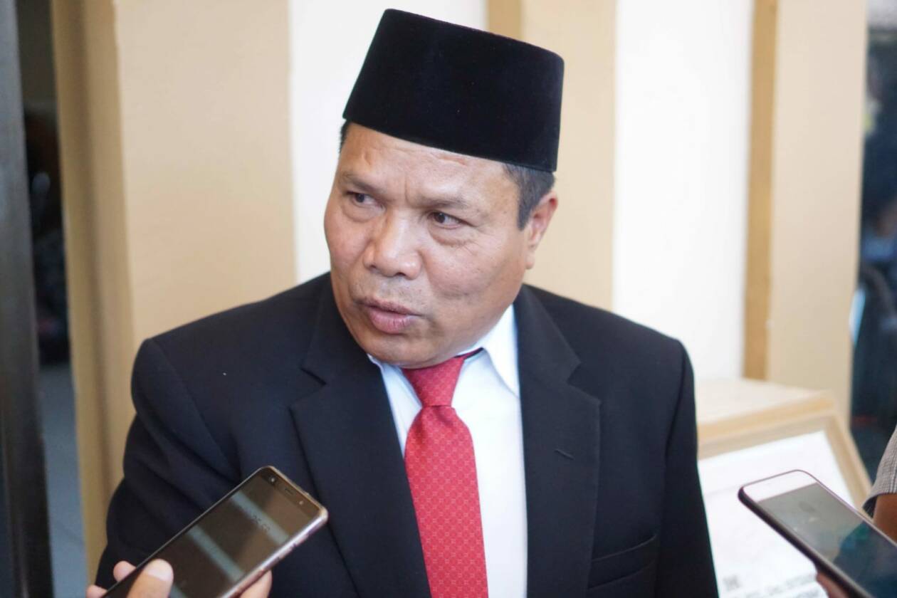 Kepala DP3AKB Lotim Ahmat (Fatih/Lombok Post)