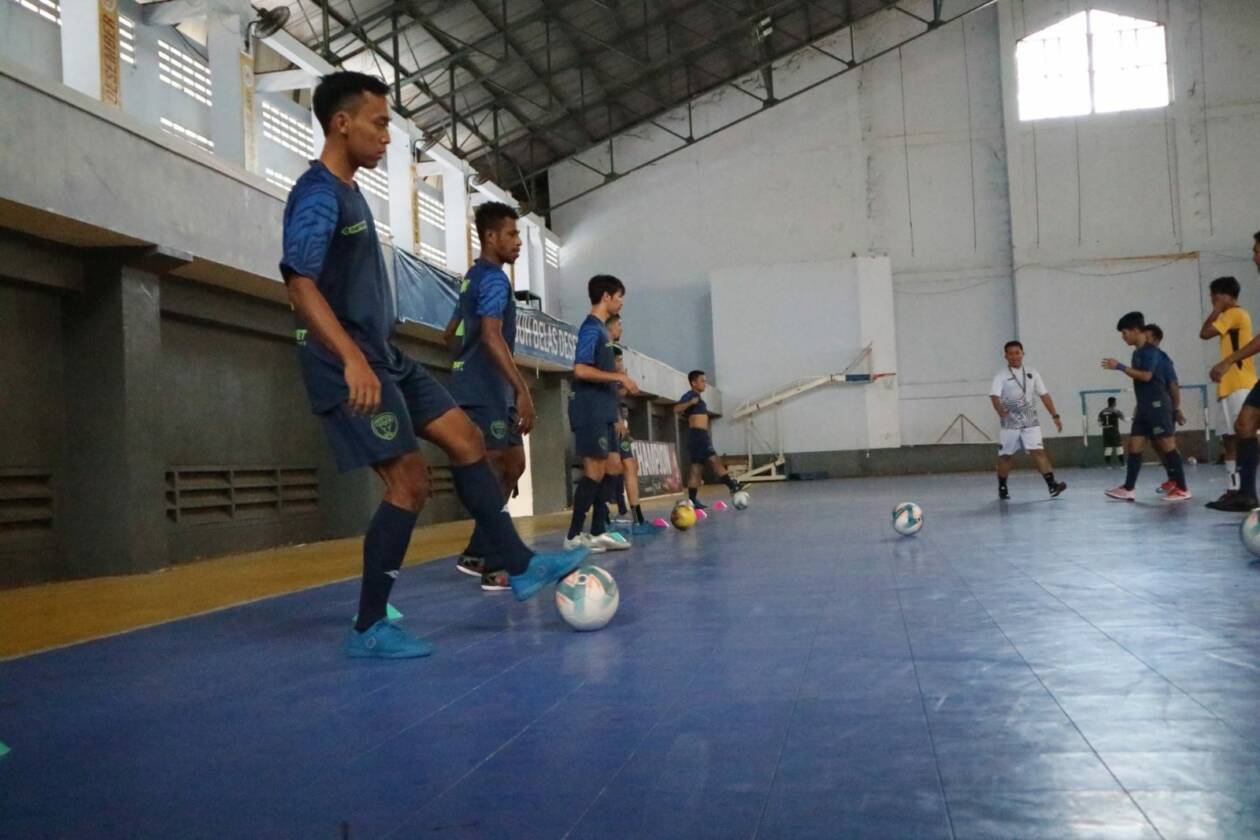 BERLAGA DI MATARAM: Vamos Mataram akan menjalani laga tandang LFP 2021 di GOR 17 Desember awal Juli mendatang.(DOK/LOMBOK POST)