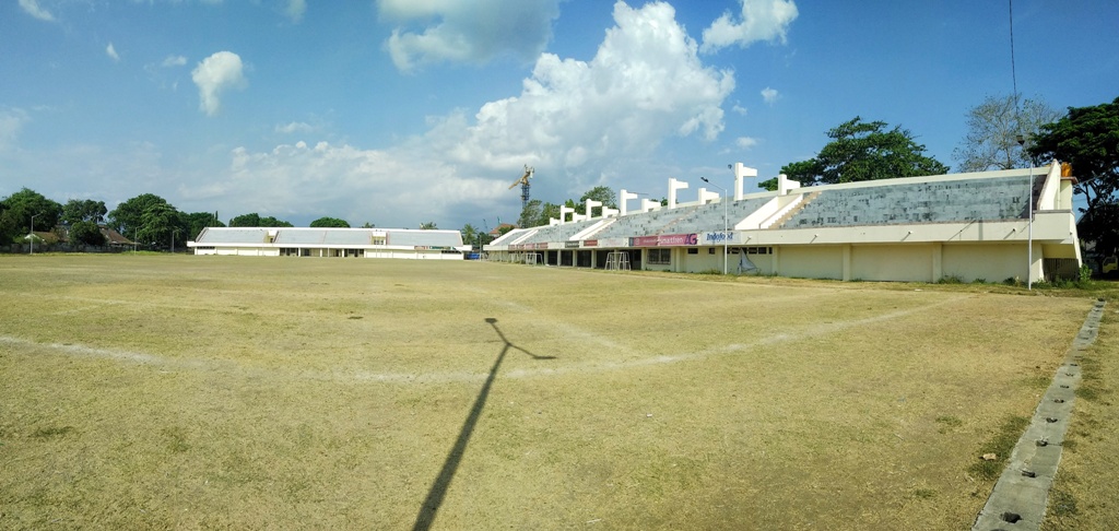 Ilustrasi Stadion Malomba Ampenan (Dok. Lombok Post)