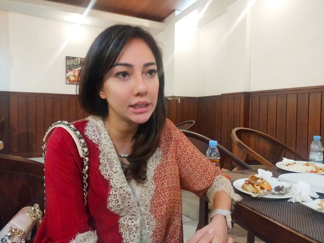 Sekjen PSI Dea Tunggaesti. (Foto: Zad/Lombok Post)