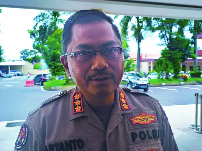Kabid Humas Polda NTB Kombespol Artanto. (Harli/Lombok Post)
