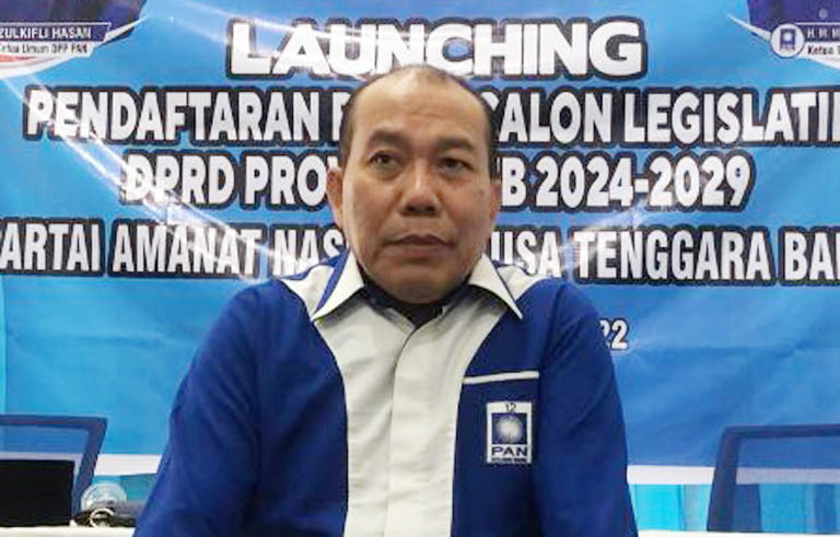 Ketua DPW PAN NTB Muazzim Akbar. (Foto: Dok/Lombok Post)