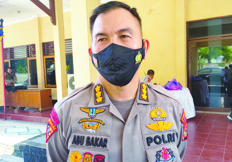 Karo Ops Polda NTB Kombespol Abu Bakar Tertusi. (Harli/Lombok Post)